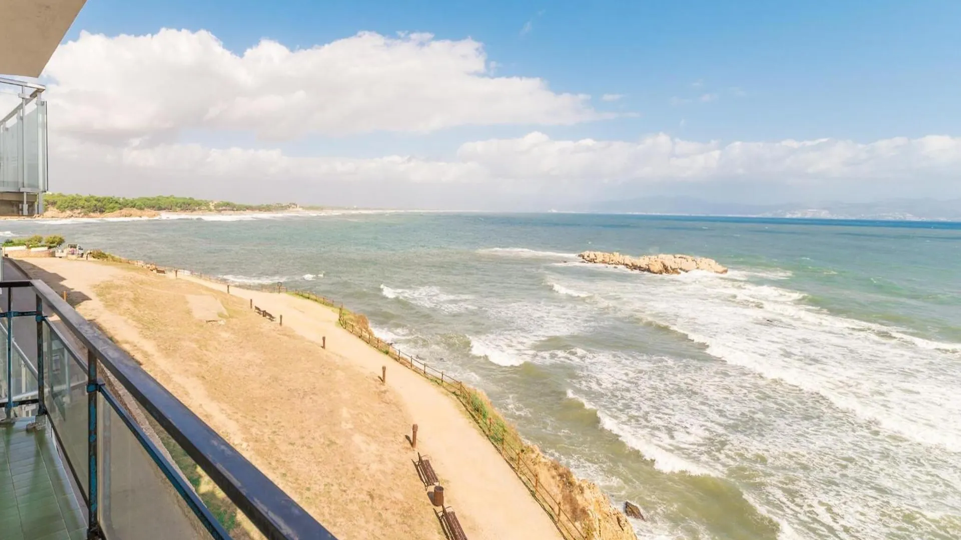 4 Bedroom Apartment In Costa Brava L' Escala