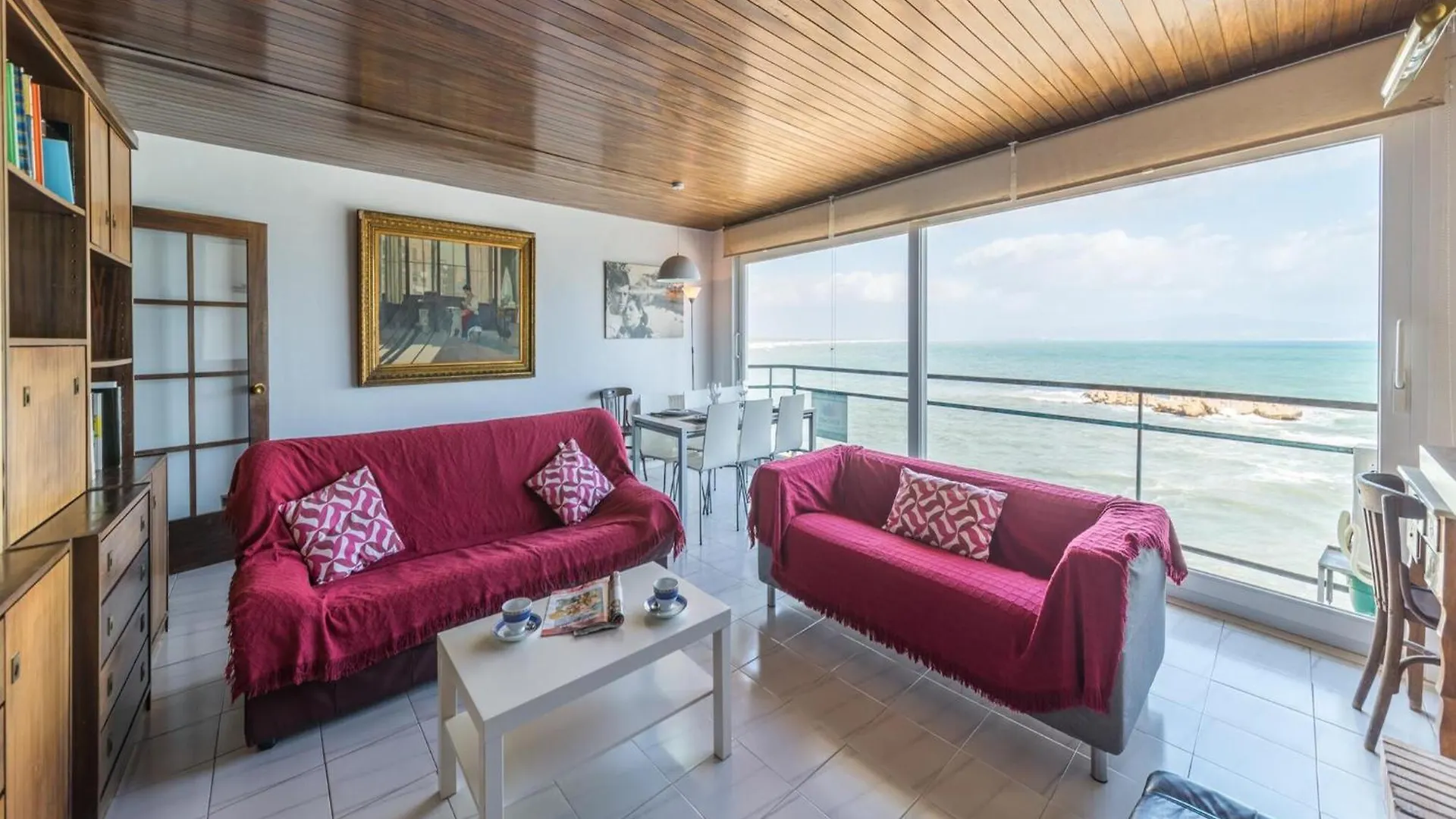 4 Bedroom Apartment In Costa Brava L' Escala